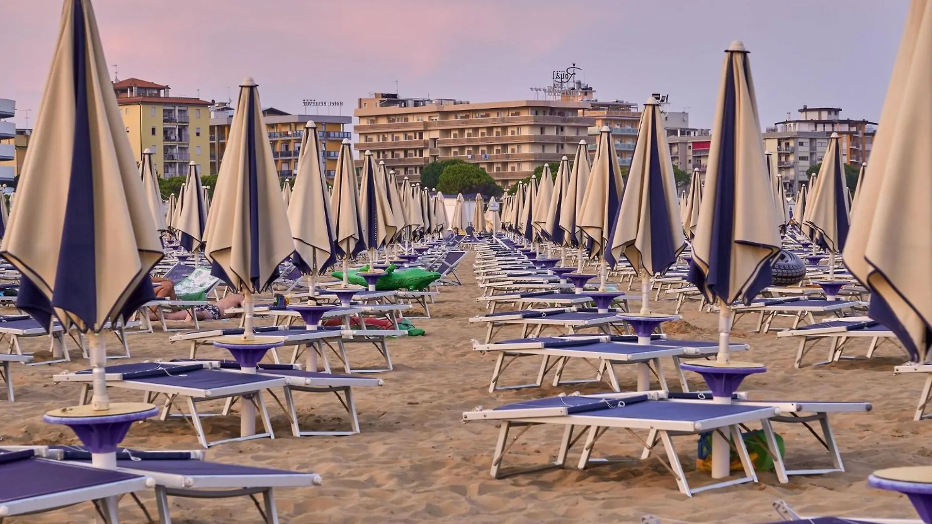 Sea View Top Floor Apartment In Bibione 0*,