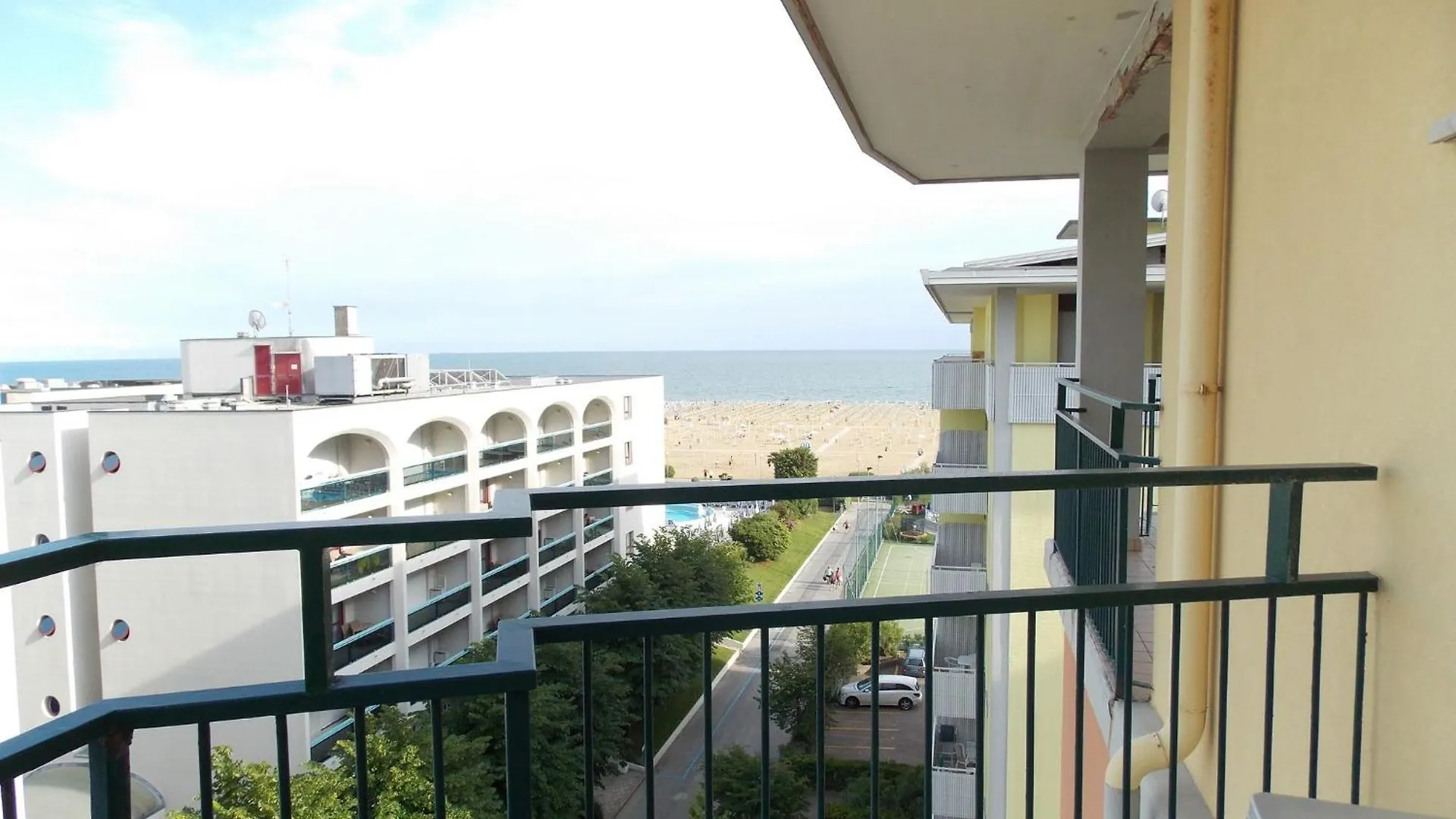 Sea View Top Floor Apartment In Bibione